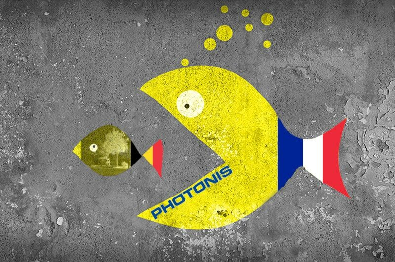 Large fish representing Photonis swallowing a smaller fish representing Xenics